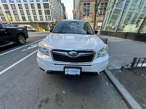 2016 Subaru Forester 2.5i