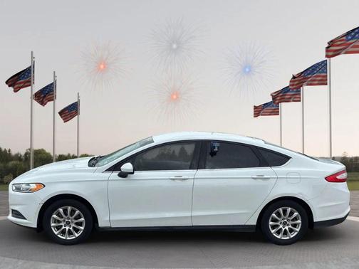 Oxford White 2016 Ford Fusion SE