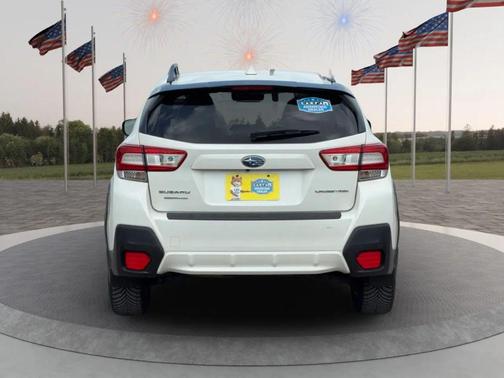 Crystal White Pearl 2019 Subaru Crosstrek 2.0i Premium