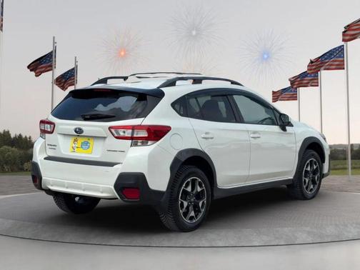 Crystal White Pearl 2019 Subaru Crosstrek 2.0i Premium