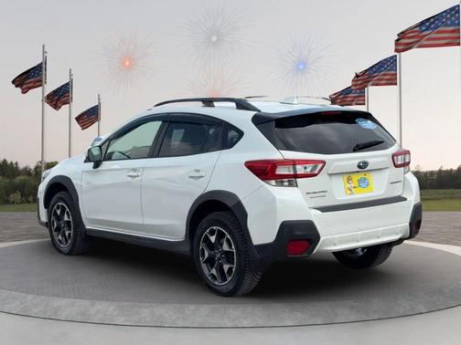 Crystal White Pearl 2019 Subaru Crosstrek 2.0i Premium