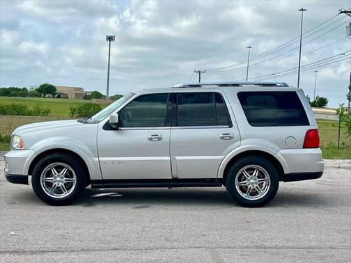 2006 Lincoln Navigator Luxury