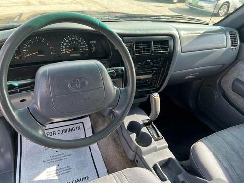 2000 Toyota Tacoma Xtracab