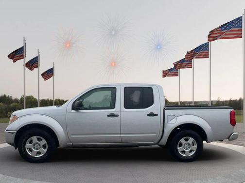 Silver 2008 Nissan Frontier SE