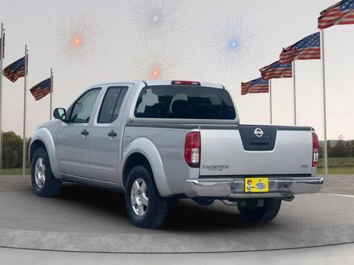 Silver 2008 Nissan Frontier SE