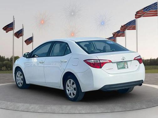 Super White 2015 Toyota Corolla LE Plus