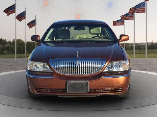 2011 Lincoln Town Car Signature