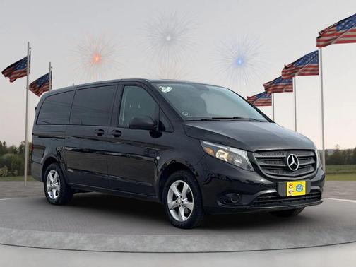 Black 2018 Mercedes-Benz Metris Base