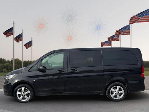 Black 2018 Mercedes-Benz Metris Base