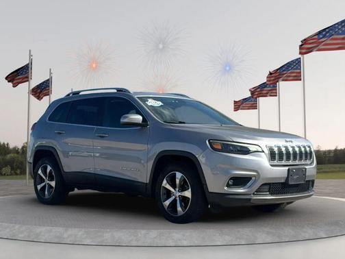 Gray 2019 Jeep Cherokee Limited