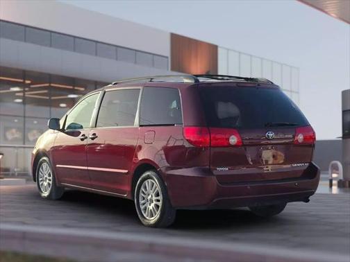 2008 Toyota Sienna XLE