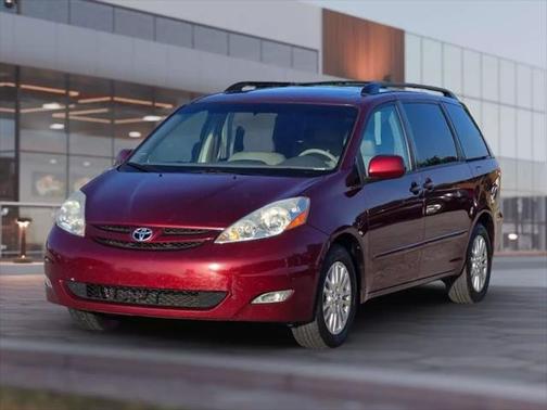 2008 Toyota Sienna XLE