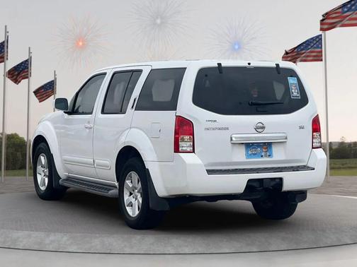 2008 Nissan Pathfinder SE