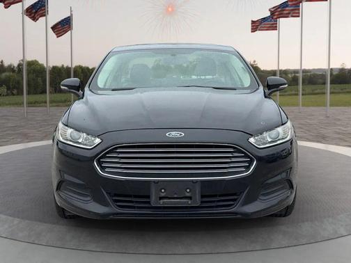 Tuxedo Black 2015 Ford Fusion SE