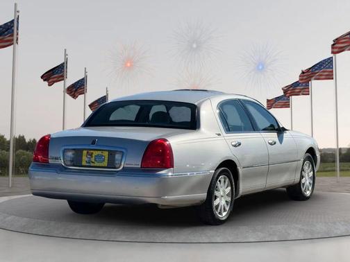 2009 Lincoln Town Car Signature