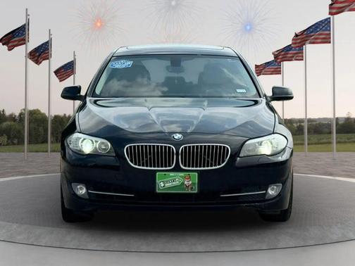 2013 BMW 528 528i Sedan 4D