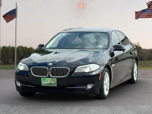 2013 BMW 528 528i Sedan 4D