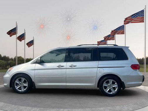 Silver Pearl Metallic 2008 Honda Odyssey Touring