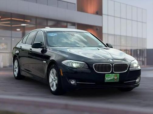 2013 BMW 528 528i Sedan 4D