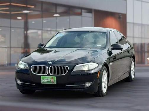 2013 BMW 528 528i Sedan 4D