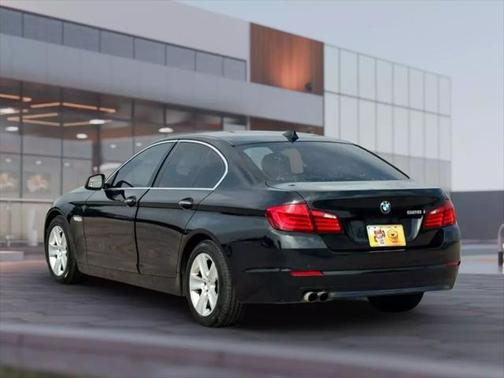 2013 BMW 528 528i Sedan 4D
