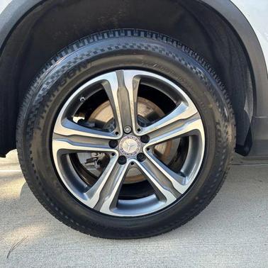 2016 Mercedes-Benz GLC 300 Base