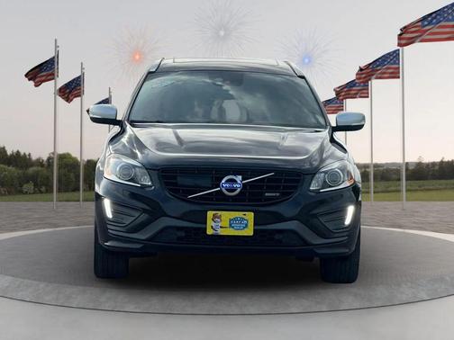 Black Sapphire Metallic 2014 Volvo XC60 T6 R-Design Platinum