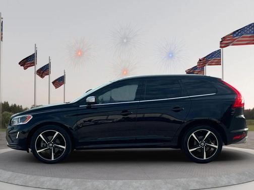 Black Sapphire Metallic 2014 Volvo XC60 T6 R-Design Platinum