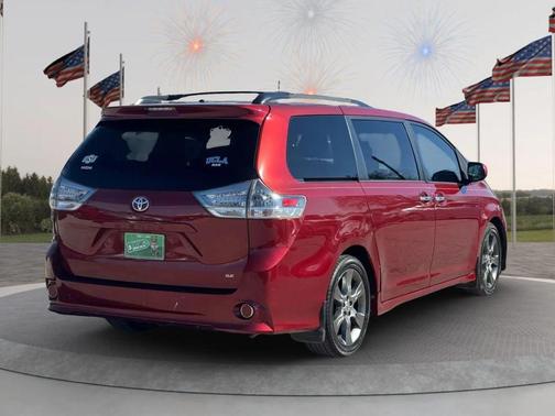 2015 Toyota Sienna SE