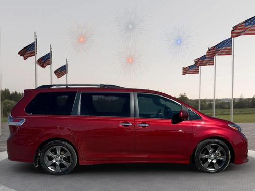 2015 Toyota Sienna SE