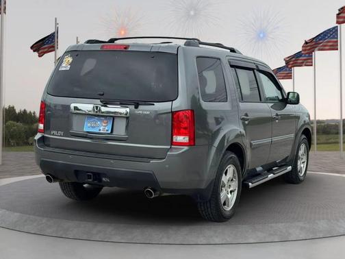 Gray 2011 Honda Pilot EX-L