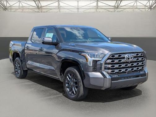 2025 Toyota Tundra Hybrid Platinum