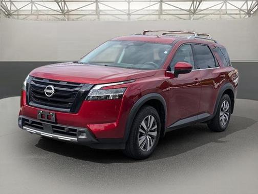 2022 Nissan Pathfinder SL 4WD