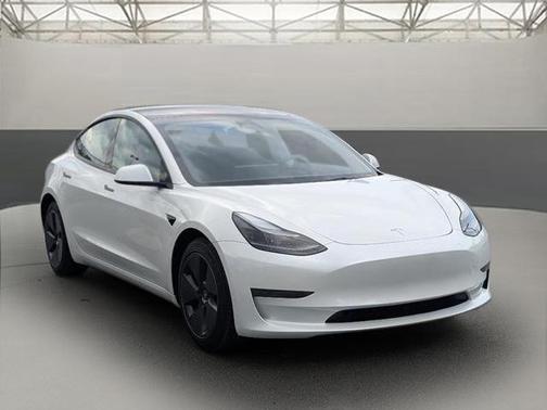 2023 Tesla Model 3 Standard Range