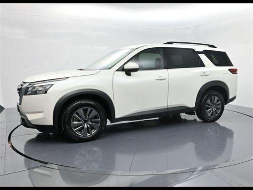 2024 Nissan Pathfinder SV 4WD