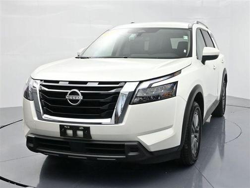 2024 Nissan Pathfinder SV 4WD