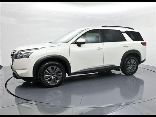 2024 Nissan Pathfinder SV 4WD