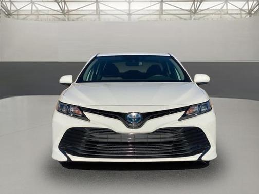 2019 Toyota Camry Hybrid LE
