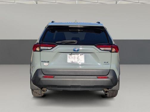 2022 Toyota RAV4 Hybrid XLE Premium