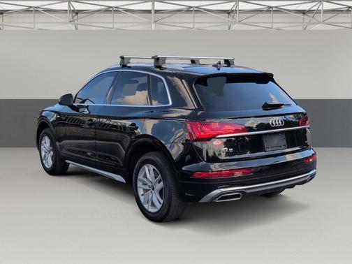2023 Audi Q5 45 S line Premium
