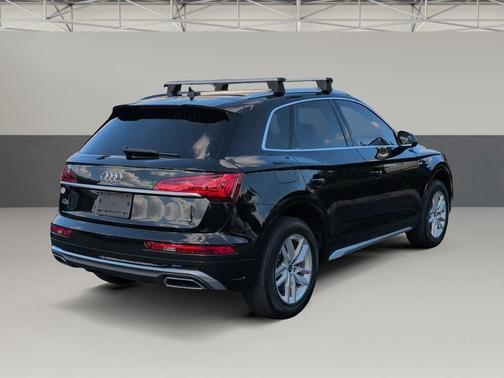 2023 Audi Q5 45 S line Premium