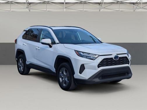 2023 Toyota RAV4 Hybrid XLE