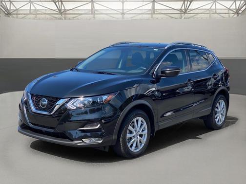 2022 Nissan Rogue Sport SV