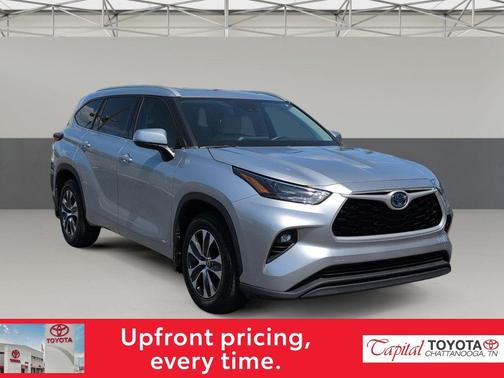 Celestial Silver Metallic 2022 Toyota Highlander Hybrid XLE