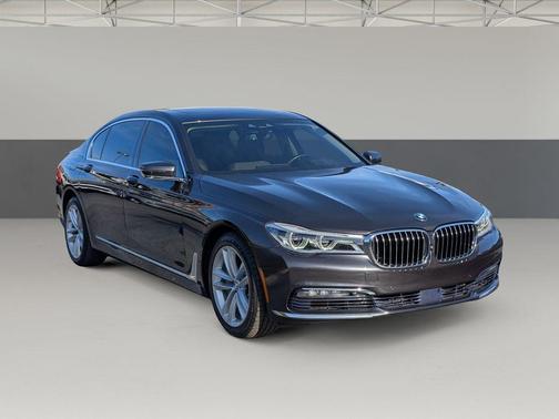 2017 BMW 750 I