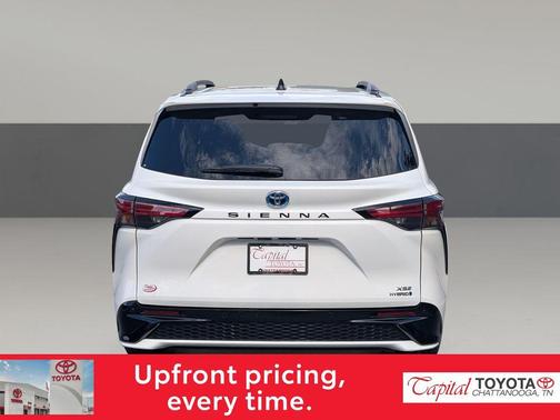 Ice 2023 Toyota Sienna XSE 7 Passenger