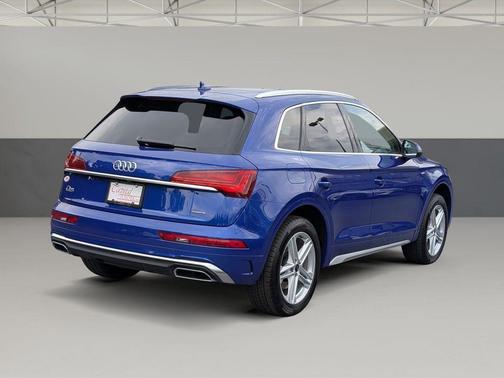 2022 Audi Q5 e 55 S line Premium Plus