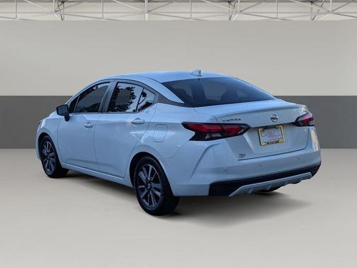 2021 Nissan Versa 1.6 SV