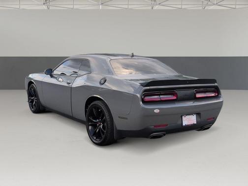 2017 Dodge Challenger R/T