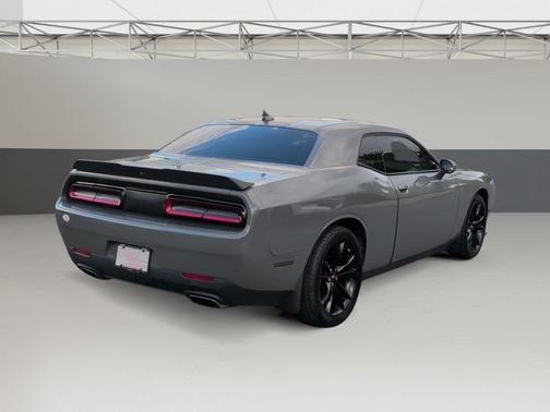 2017 Dodge Challenger R/T